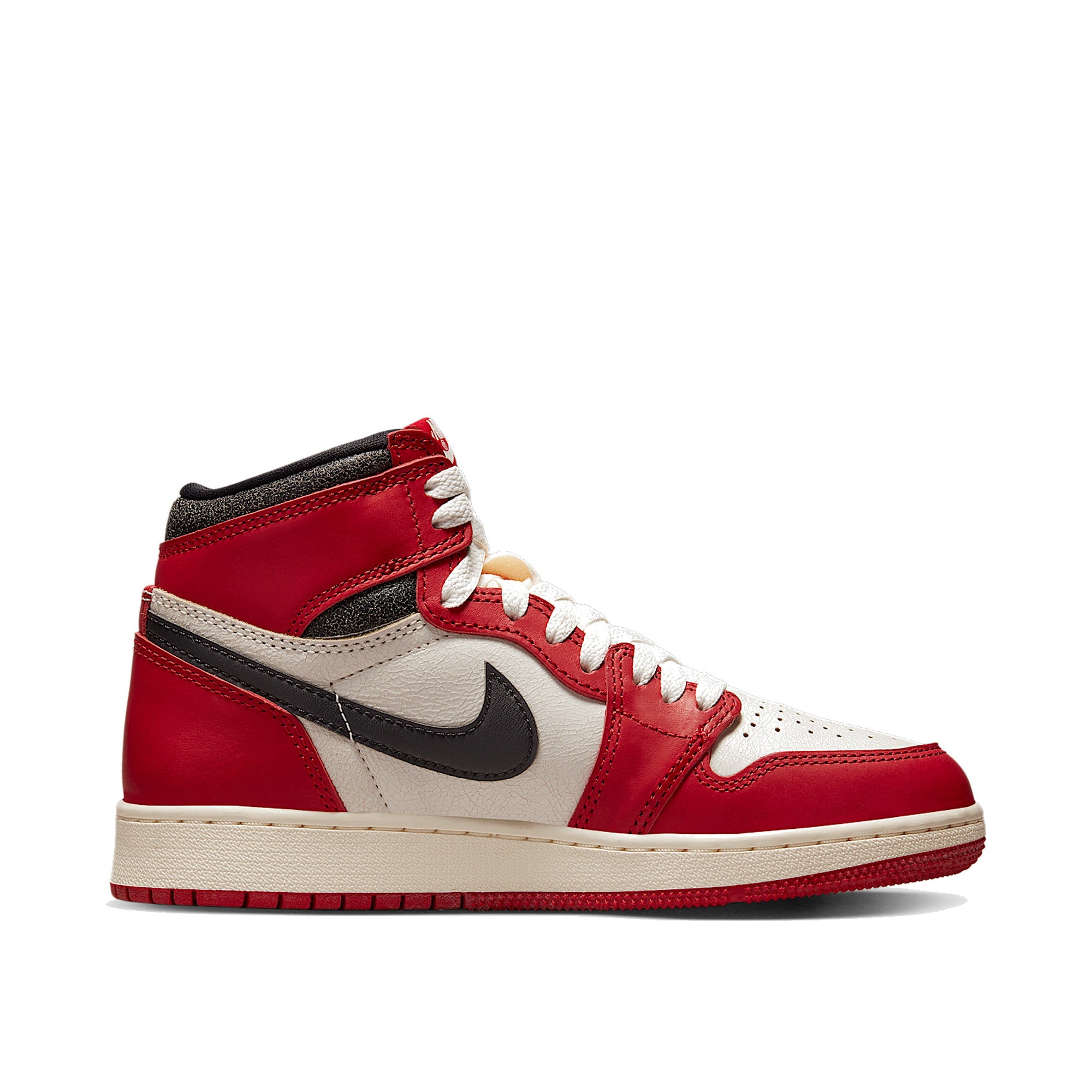 Jordan 1 Retro High OG Chicago Lost and Found (GS) — Nike C official lateral (toe-right)