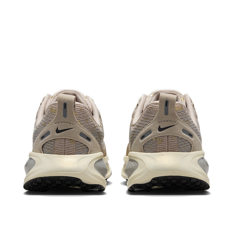 Nike Vomero 18 Cream Coconut Milk Metallic Gold Grain Big Kids' GS IM6127-200