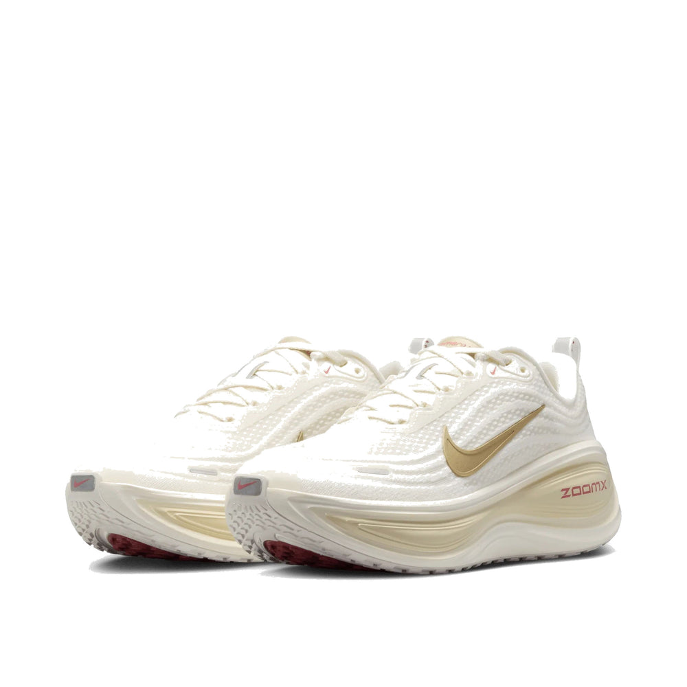 Nike Women's Vomero Plus Sail Metallic Gold Grain HV8154-109