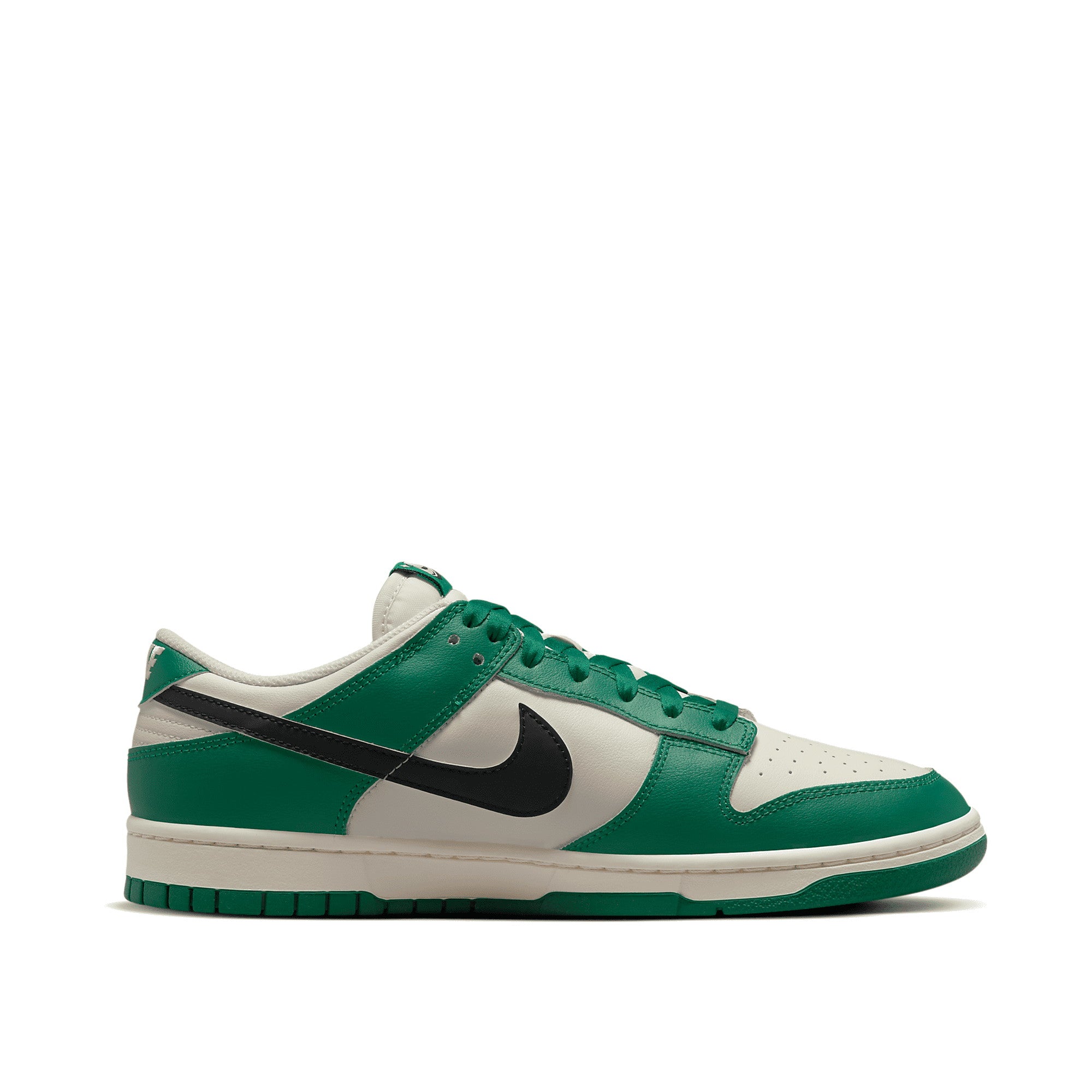 Nike Dunk Low SE Lottery Pack Malachite Green — Nike C official lateral (toe-right)