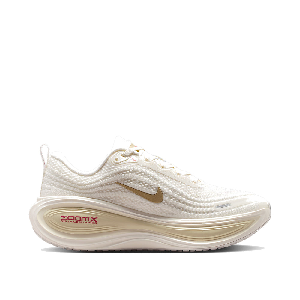Nike Women's Vomero Plus Sail Metallic Gold Grain HV8154-109