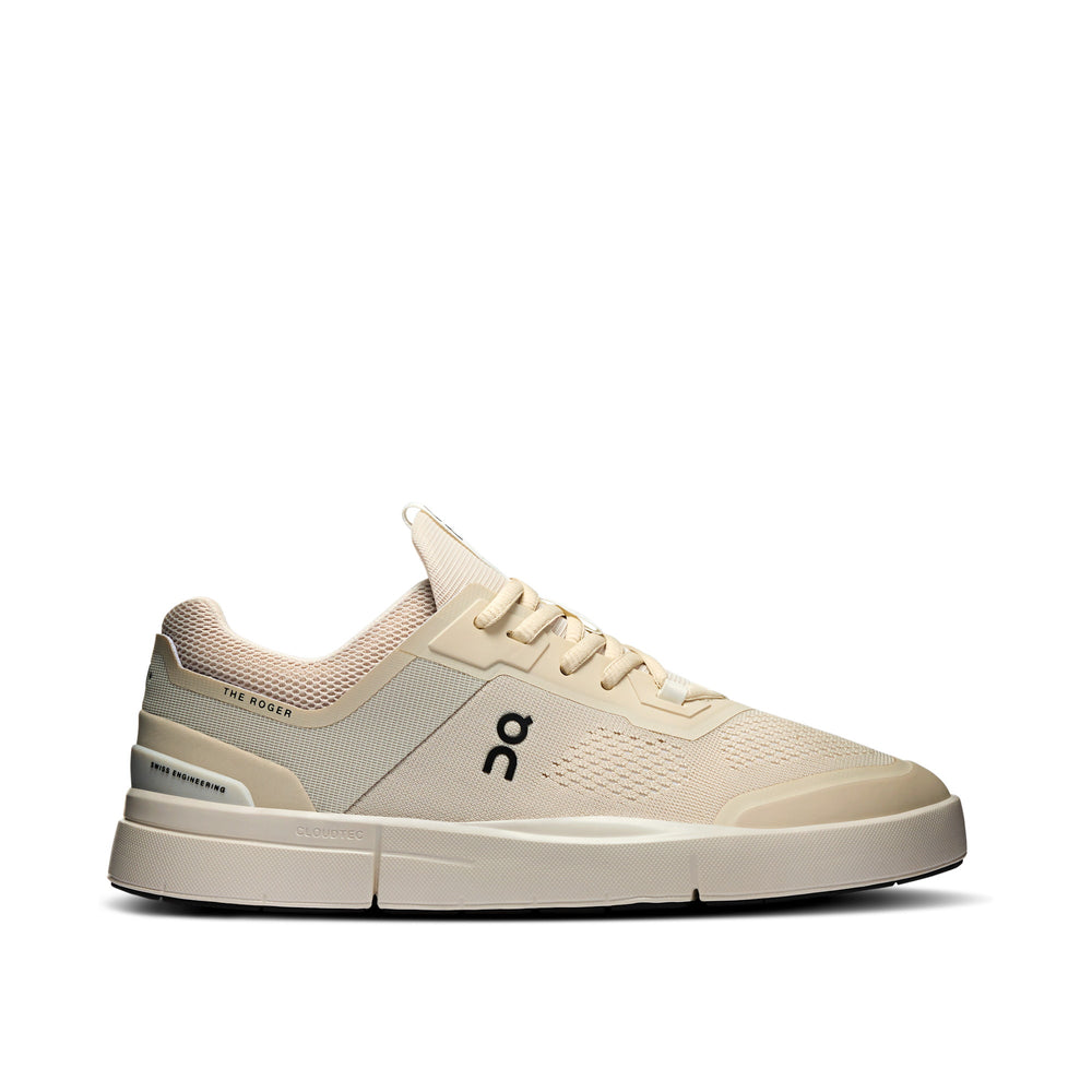 On Women's The Roger Advantage Spin Sand Ivory 3WD11481485