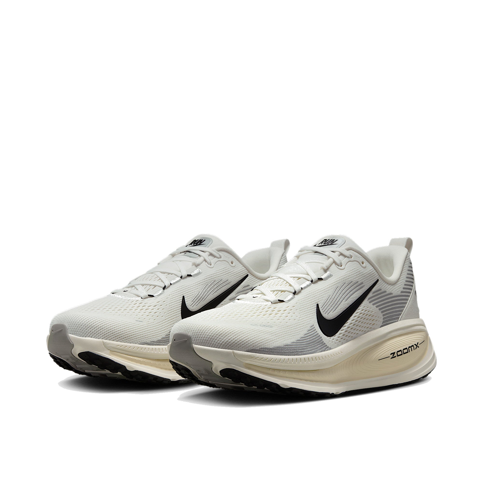 Nike Vomero 18 Men Coconut Milk — Nike E pair (never first)