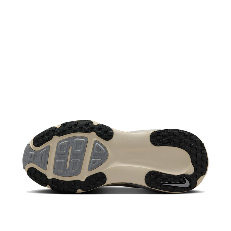 Nike Vomero 18 Cream Coconut Milk Metallic Gold Grain Big Kids' GS IM6127-200