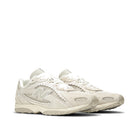 New Balance 204L v1 Men Sea Salt Linen — Scene7-05 3/4 as-is (no flop)
