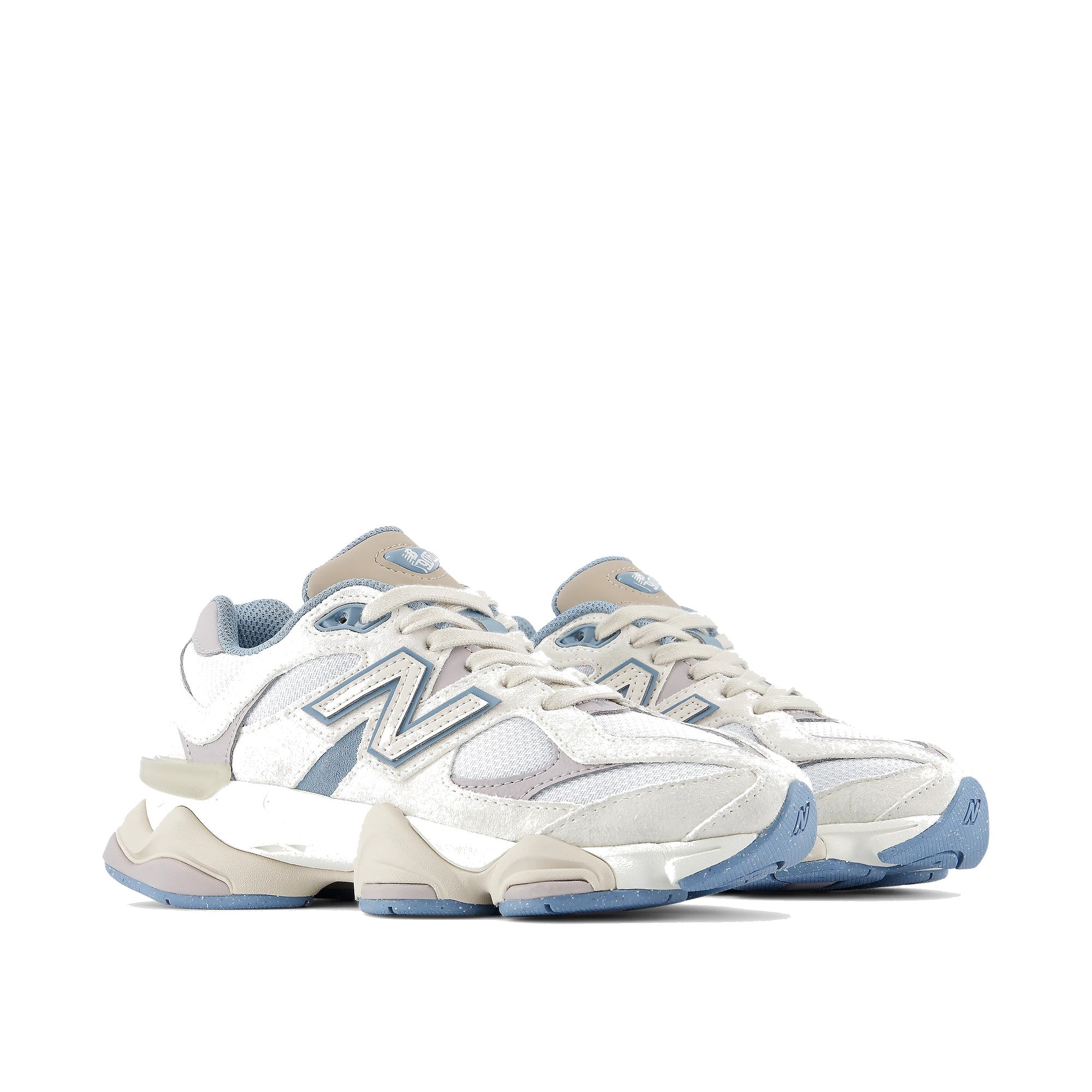 New Balance 9060 v1 Men Zinc Blue Sea Salt — Scene7-05 3/4 as-is (no flop)